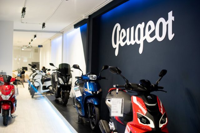 Asociar Oclusión Megalópolis Concesionario de motos Peugeot - Taller Multimarca - BOX 34 Bcn