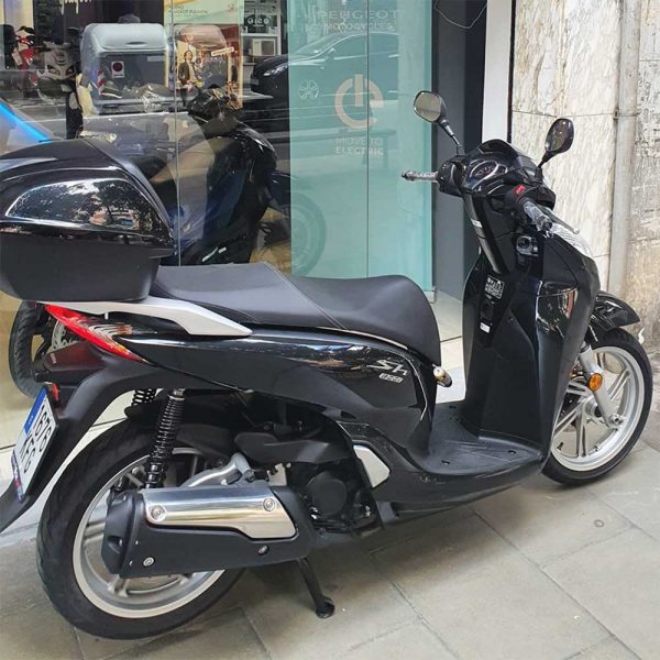 honda-sh300i-abs-motocicleta-barcelona-box-34